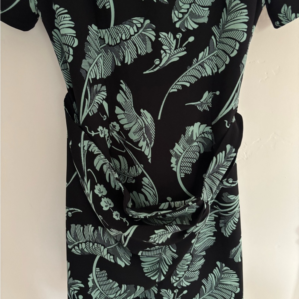 Cinq a sept black and Green Leaf Print Dress